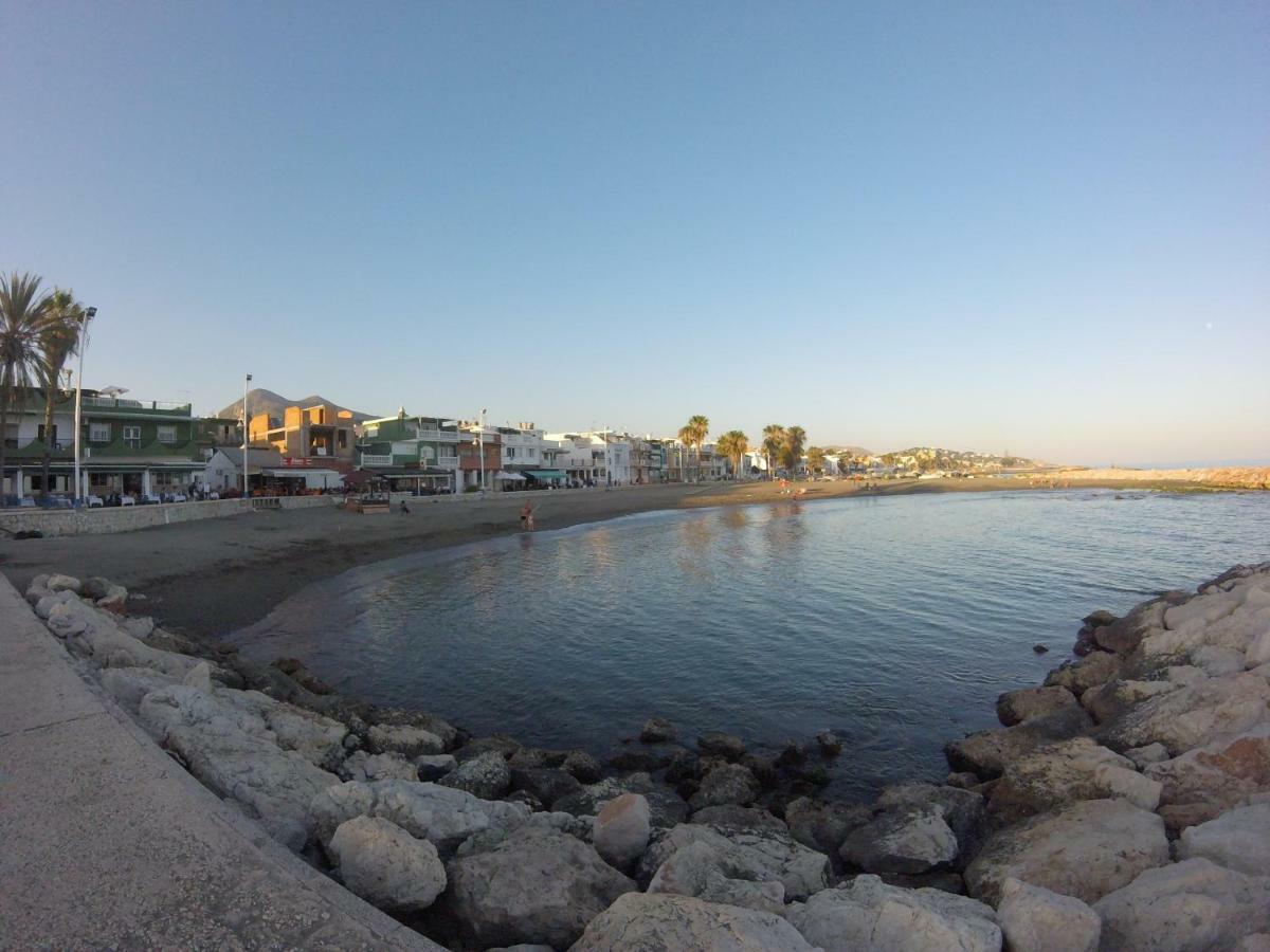 Apartamentos Chuita Playa Málaga Esterno foto