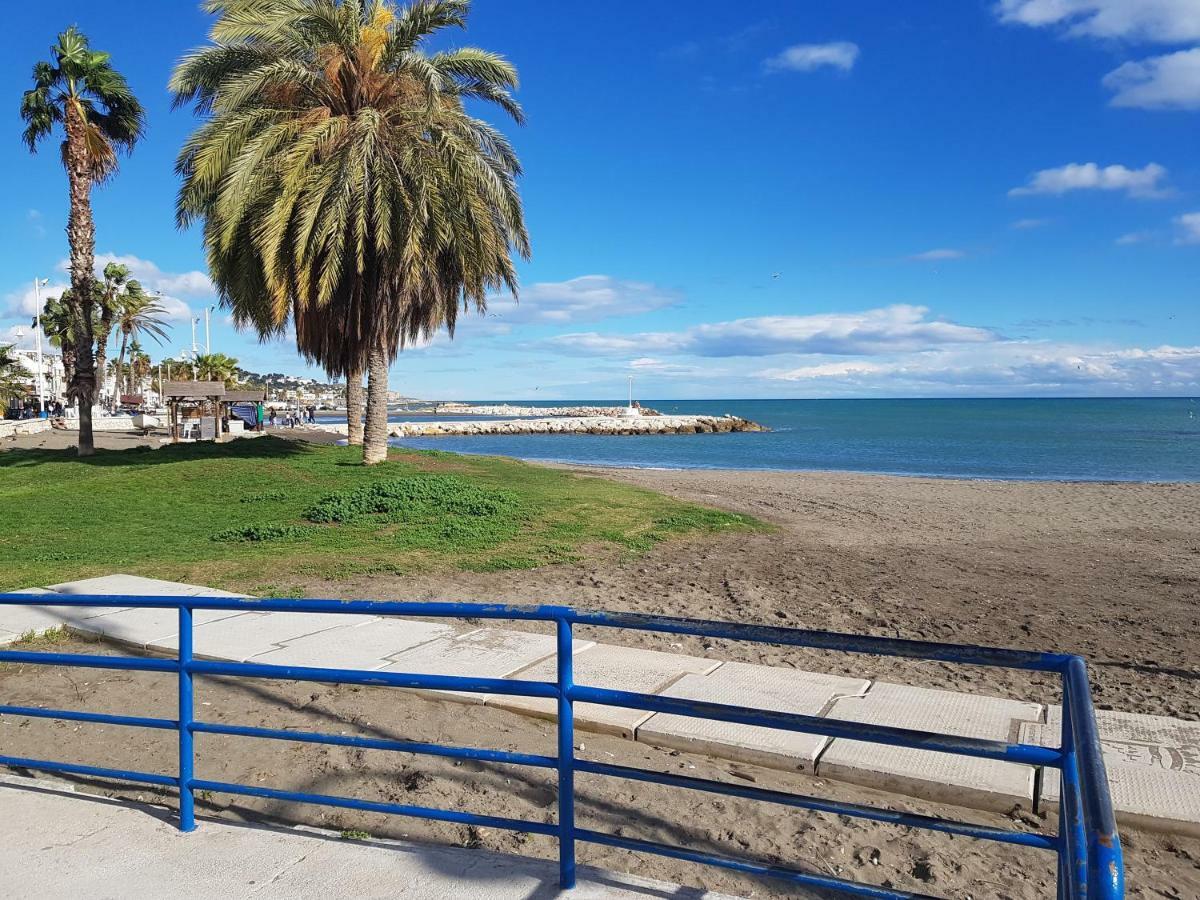Apartamentos Chuita Playa Málaga Esterno foto