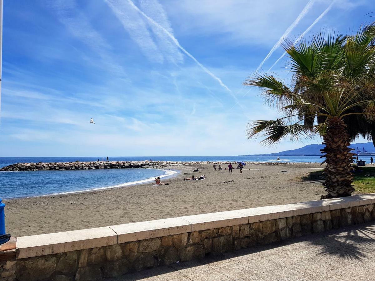Apartamentos Chuita Playa Málaga Esterno foto